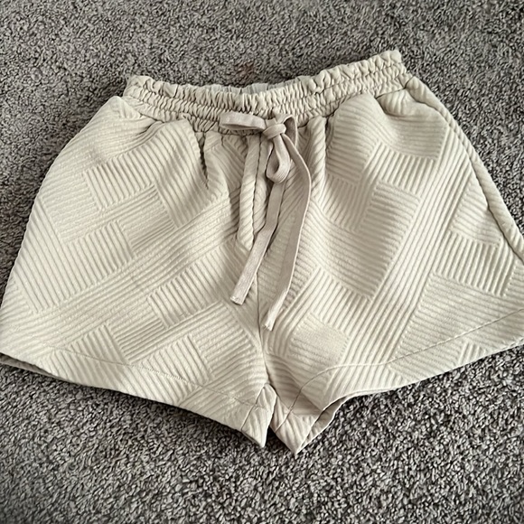 Petal & Pup Coffee Hoodie Short Set - Picture 5 of 6